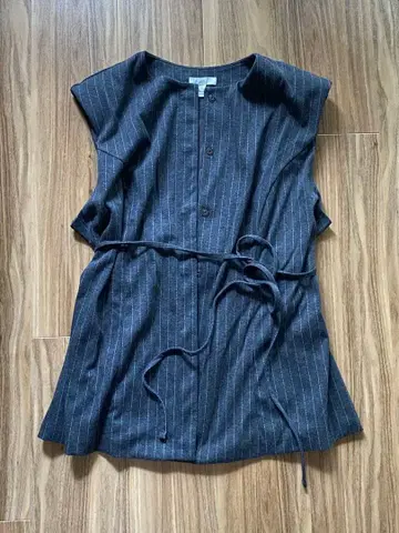 H&M 핀스트라이프 패턴 베스트