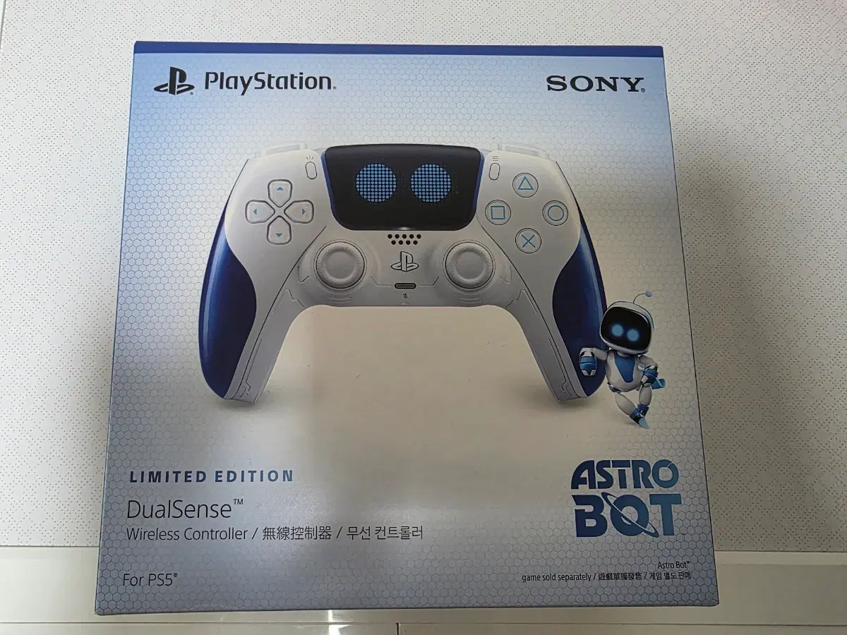 소니 듀얼센스 무선 컨트롤러 Astro Bot 한정판