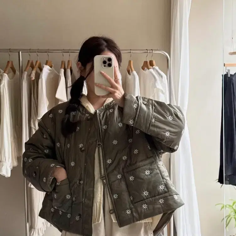 (새상품) 데이지 플라워 퀼팅 점퍼 올리브