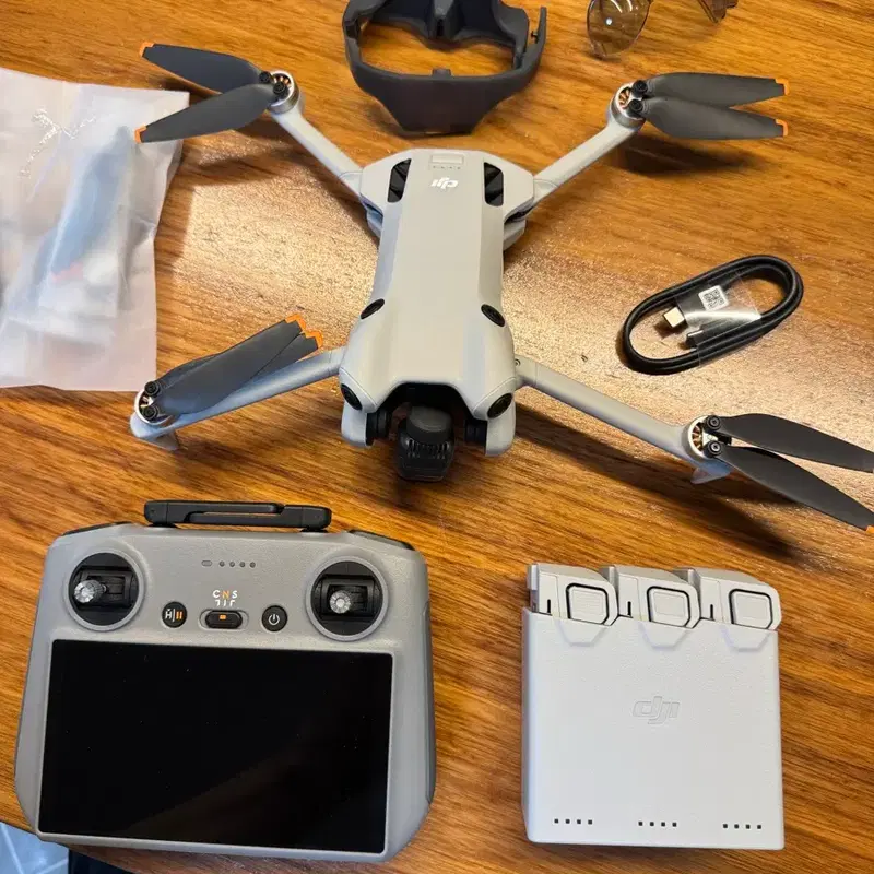 DJI 미니 4프로 드론 본체 + 컨트롤러 + 배터리 3 풀구성