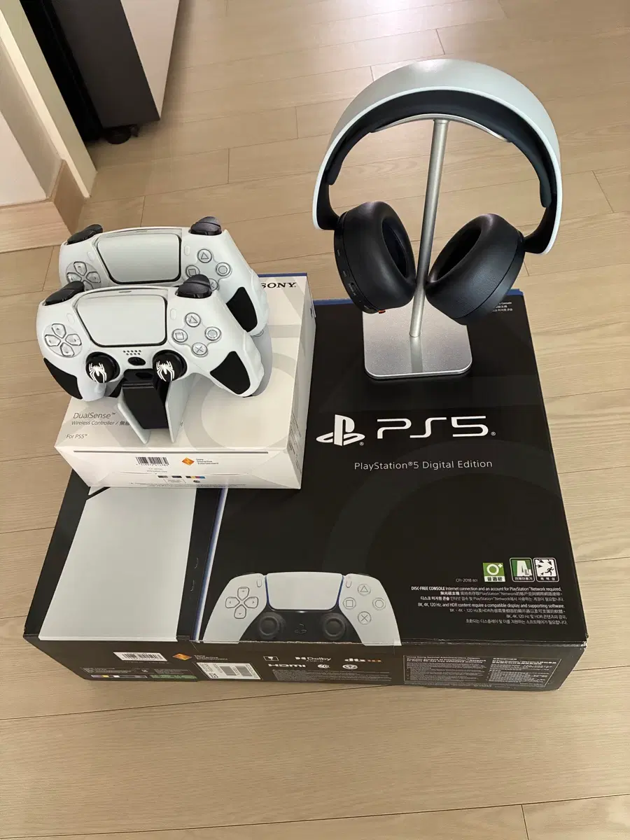 소니 PS5 디지털 에디션 풀박스 + 듀얼센스 2개