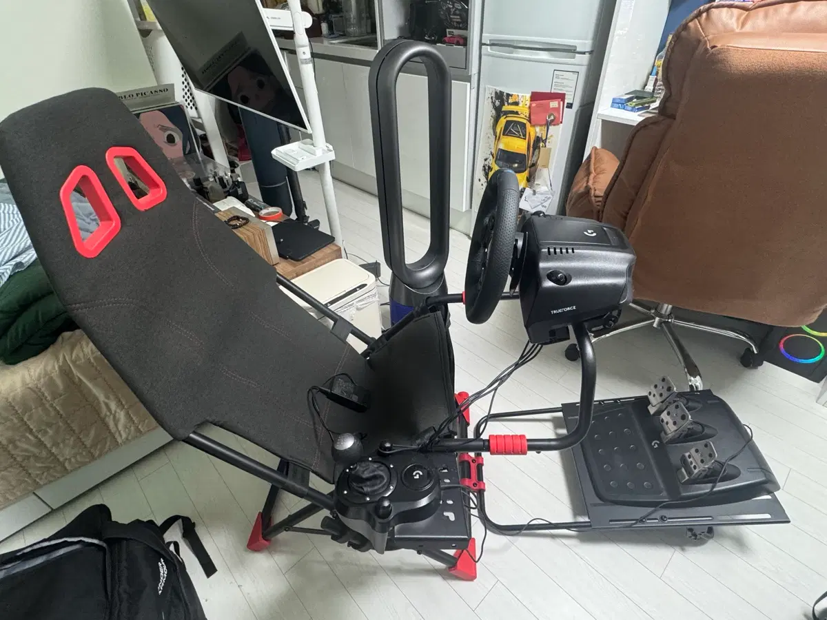 로지텍 G29 레이싱 휠 거치대 세트