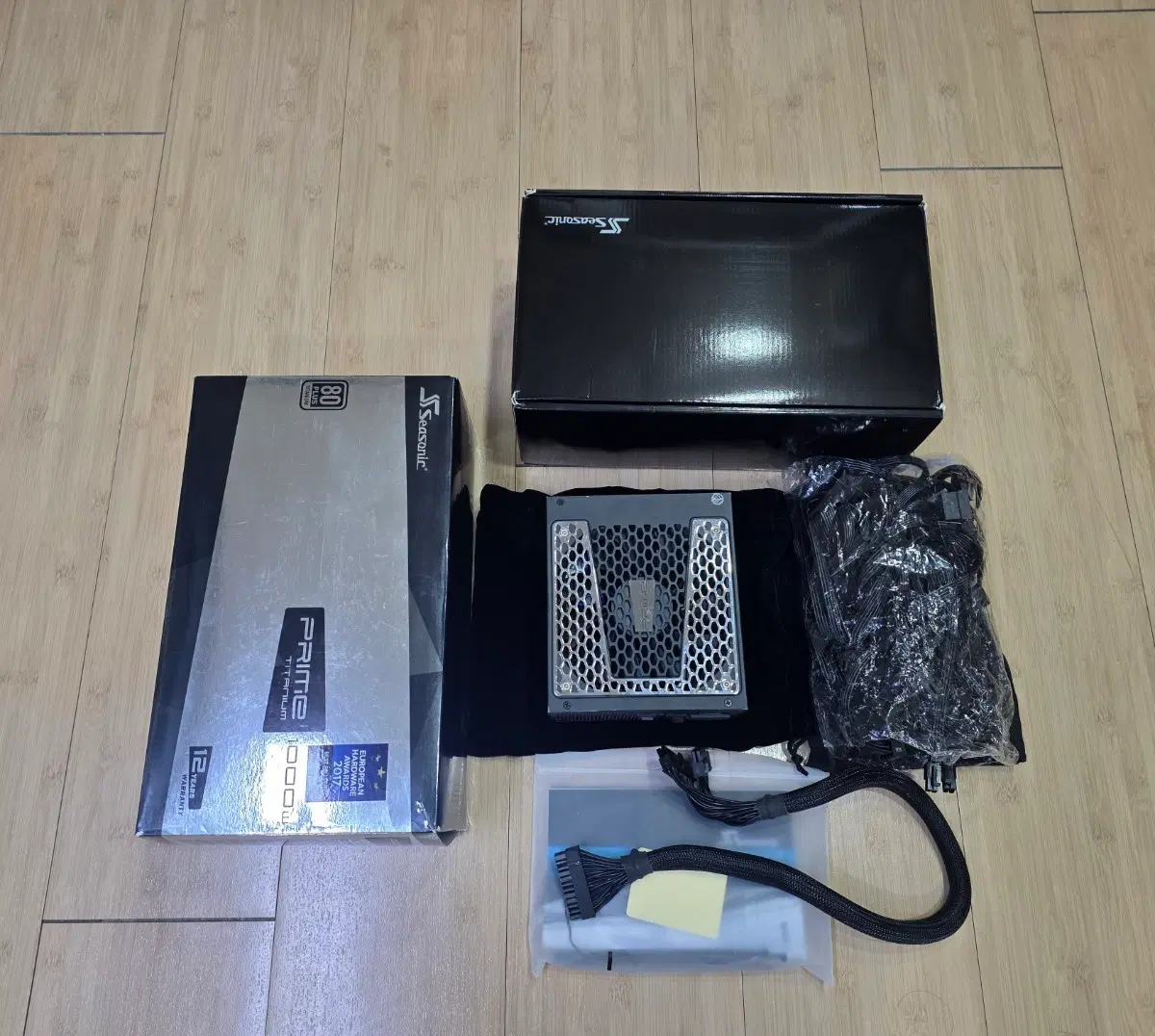 [판매] 시소닉 PRIME Ultra TITANIUM 1000W SSR-1000TR 풀박스