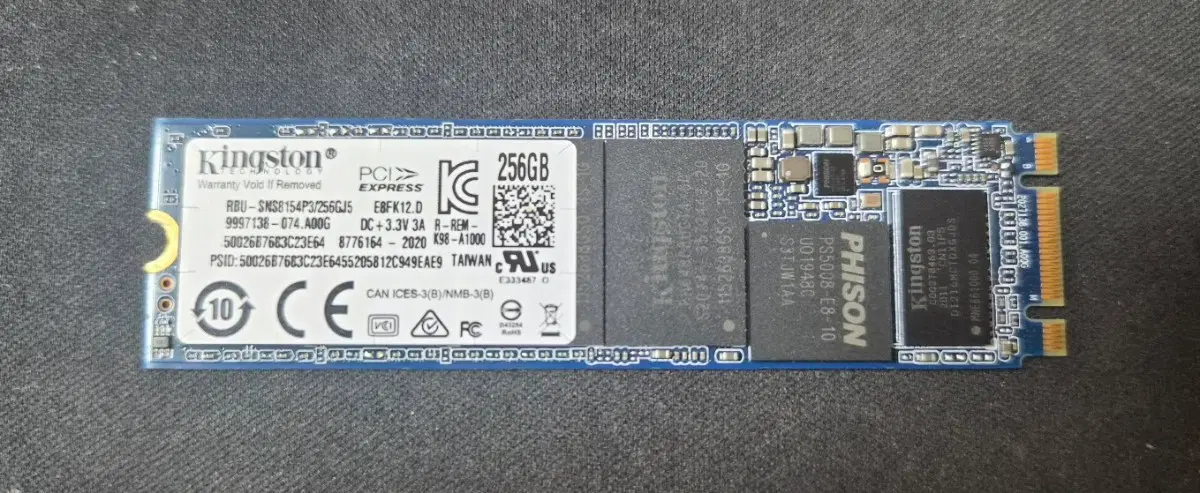 신품급 킹스톤 m.2 NVMe SSD 256GB