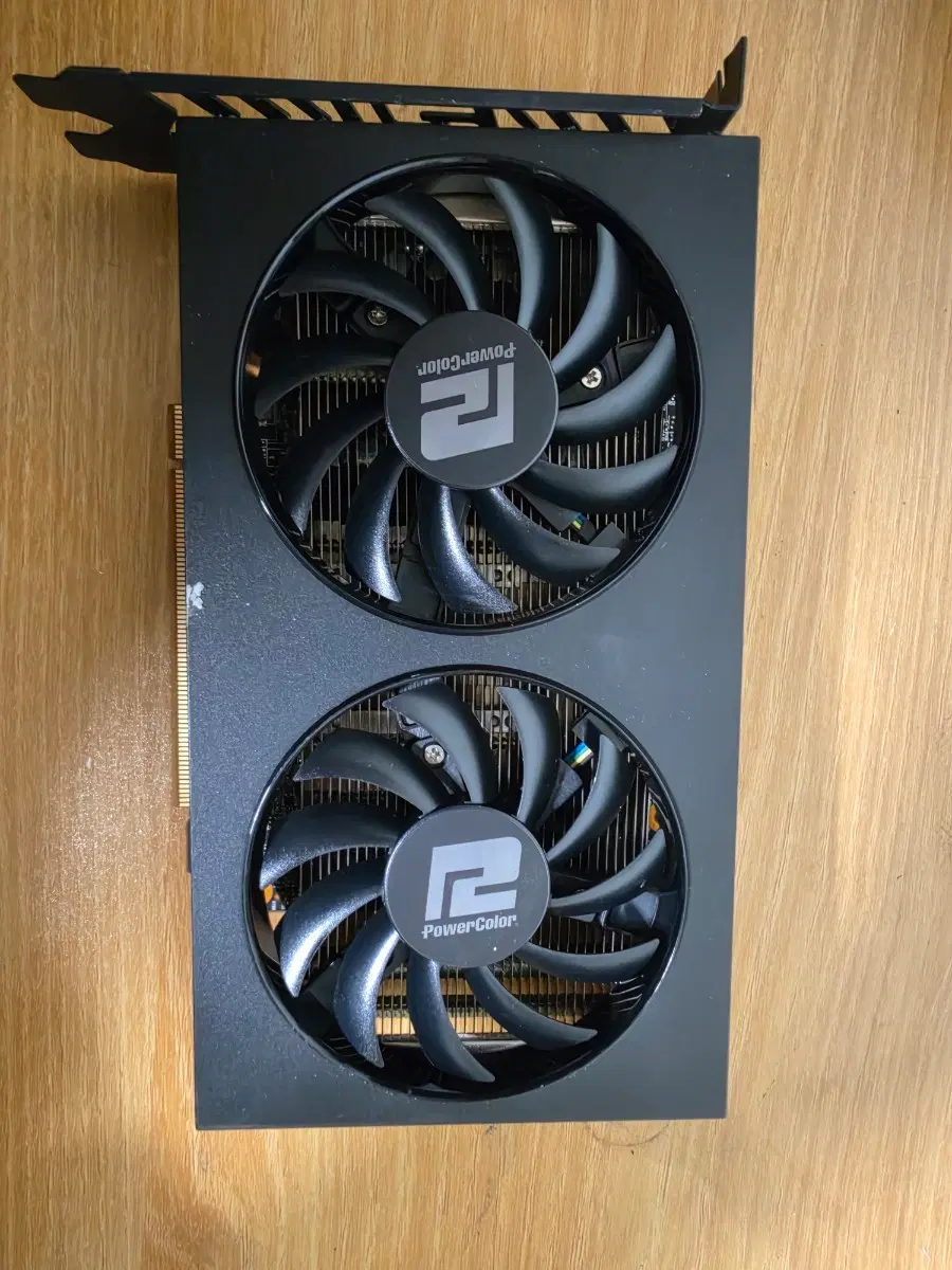 그래픽카드 rx 6500xt 4g 팝니다