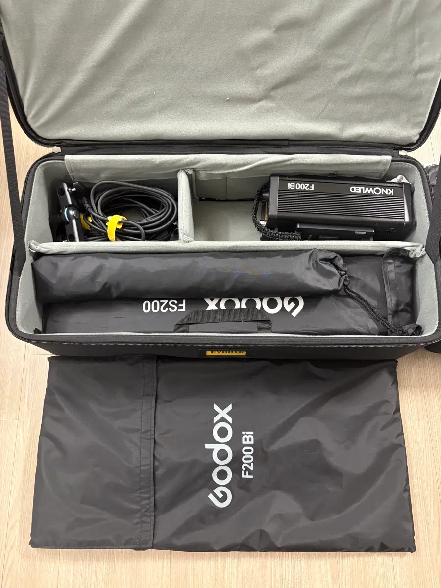 고독스 f200d