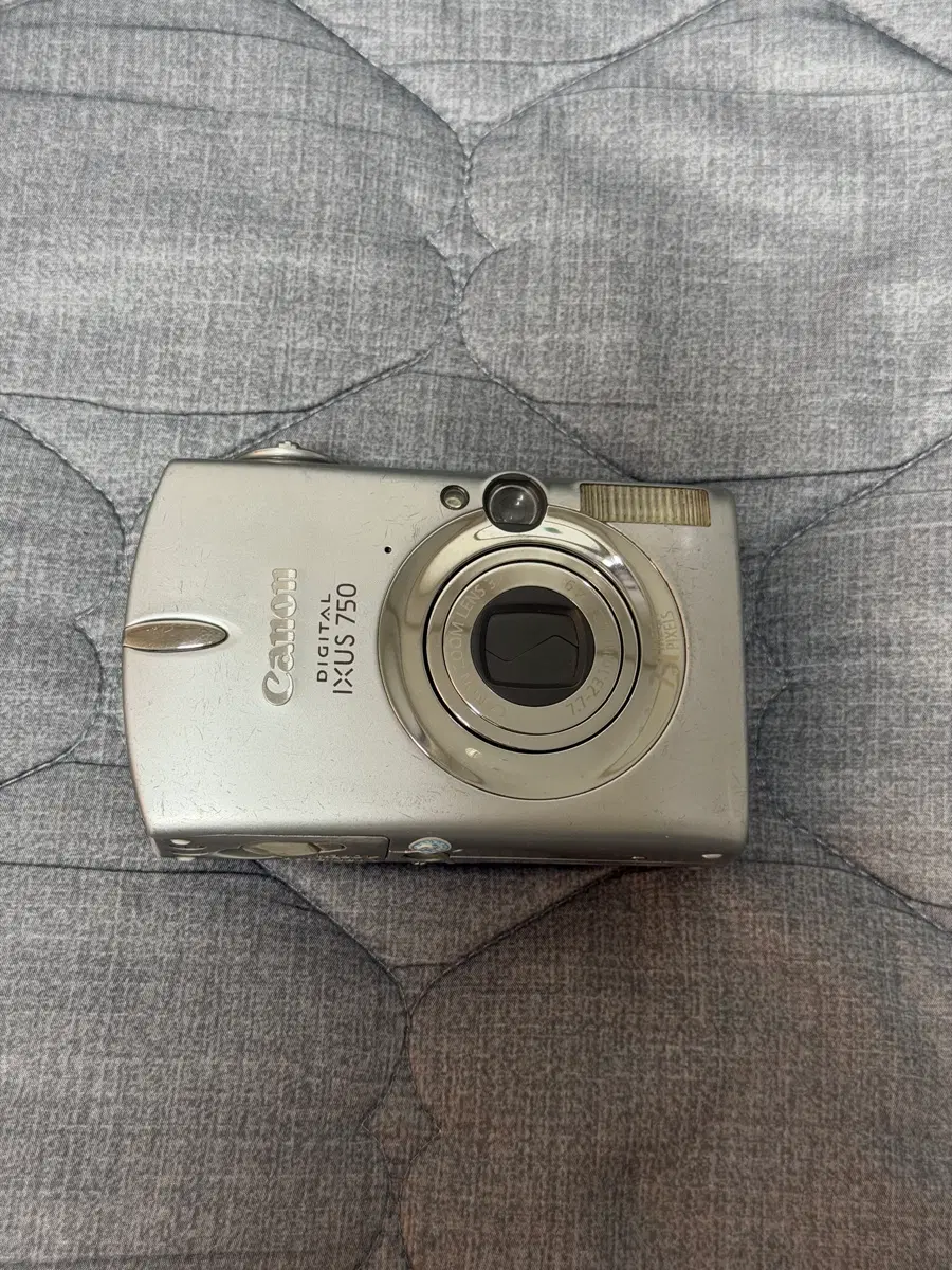 [A급 익서스 750] (익시700) Ixus 실버 디카 실버