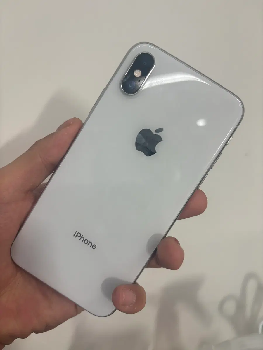 A급 아이폰XS 256기가 미국판 카메라 무음 실버색상 256Gb
