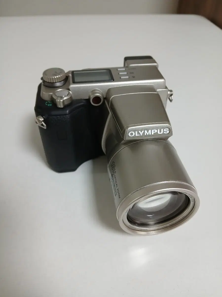 [부품용/정크] 올림푸스 카메디아 C-2100 Ultra Zoom 빈티지 디지털 카메라