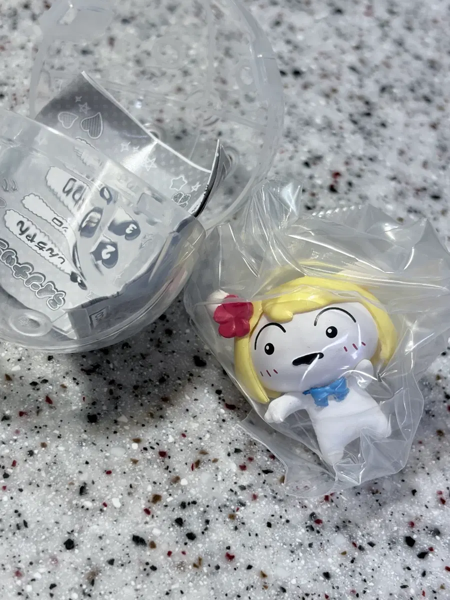 짱구는 못말려 흰둥이 갸루 피규어 가챠