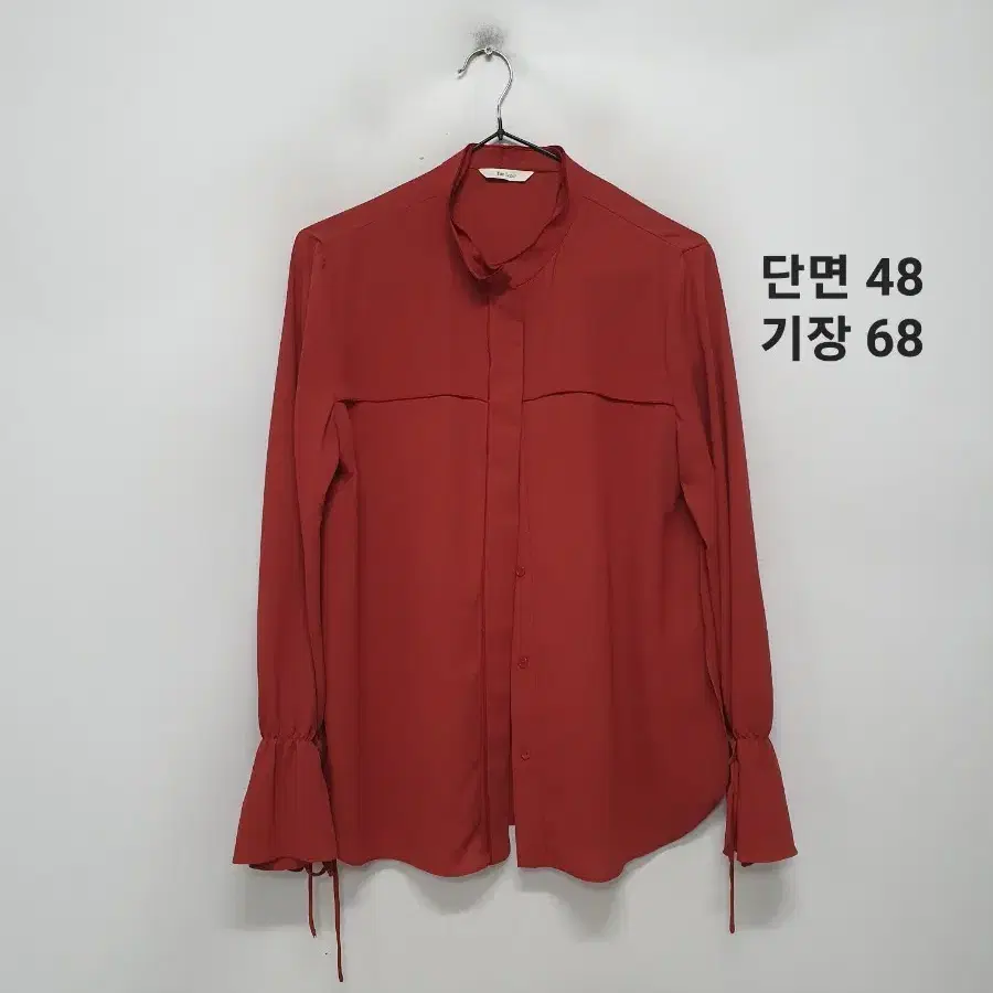 더아이잗 블라우스