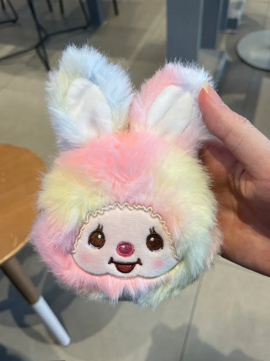 베라 몬치치 레어 레인보우
