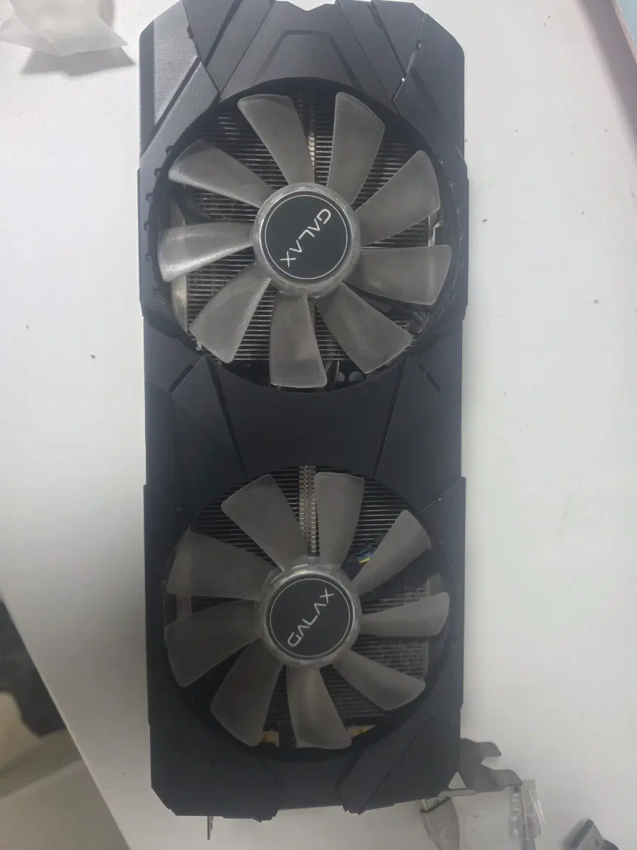갤럭시 RTX 2060 SUPER 8GB 그래픽카드 팝니다