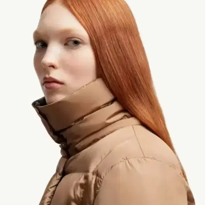 몽클레르 MONCLER 몽클레어 스퀘어 퀼팅 후드 숏다운 패딩/한정판.새상품.380만원 사진 5