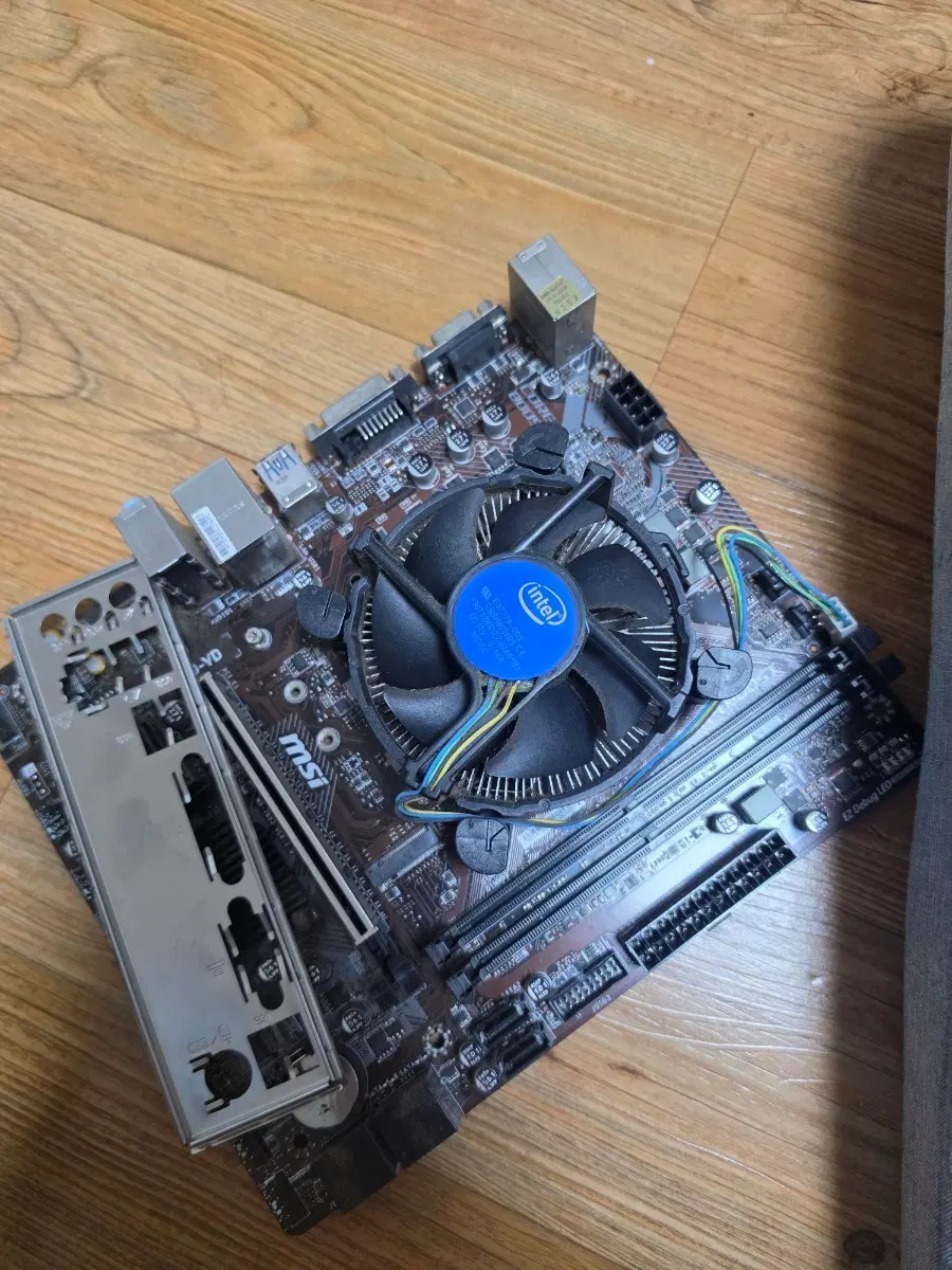 msi b360m pro +i3 8100+기쿨