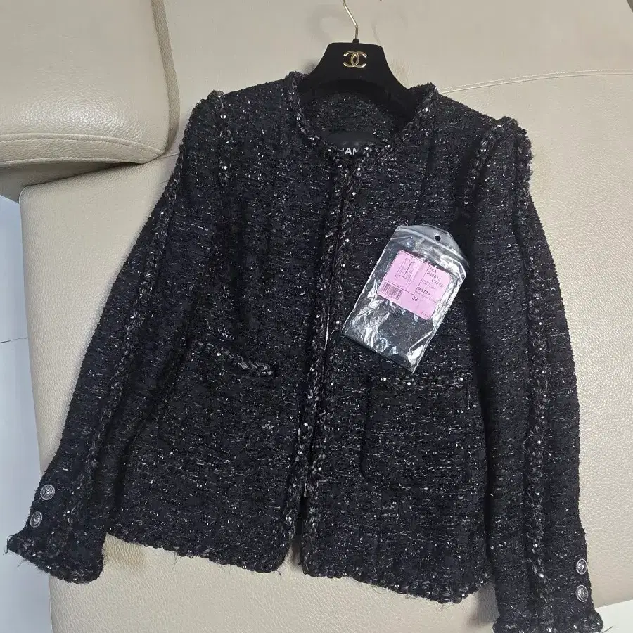샤넬 트위드 자켓 블랙