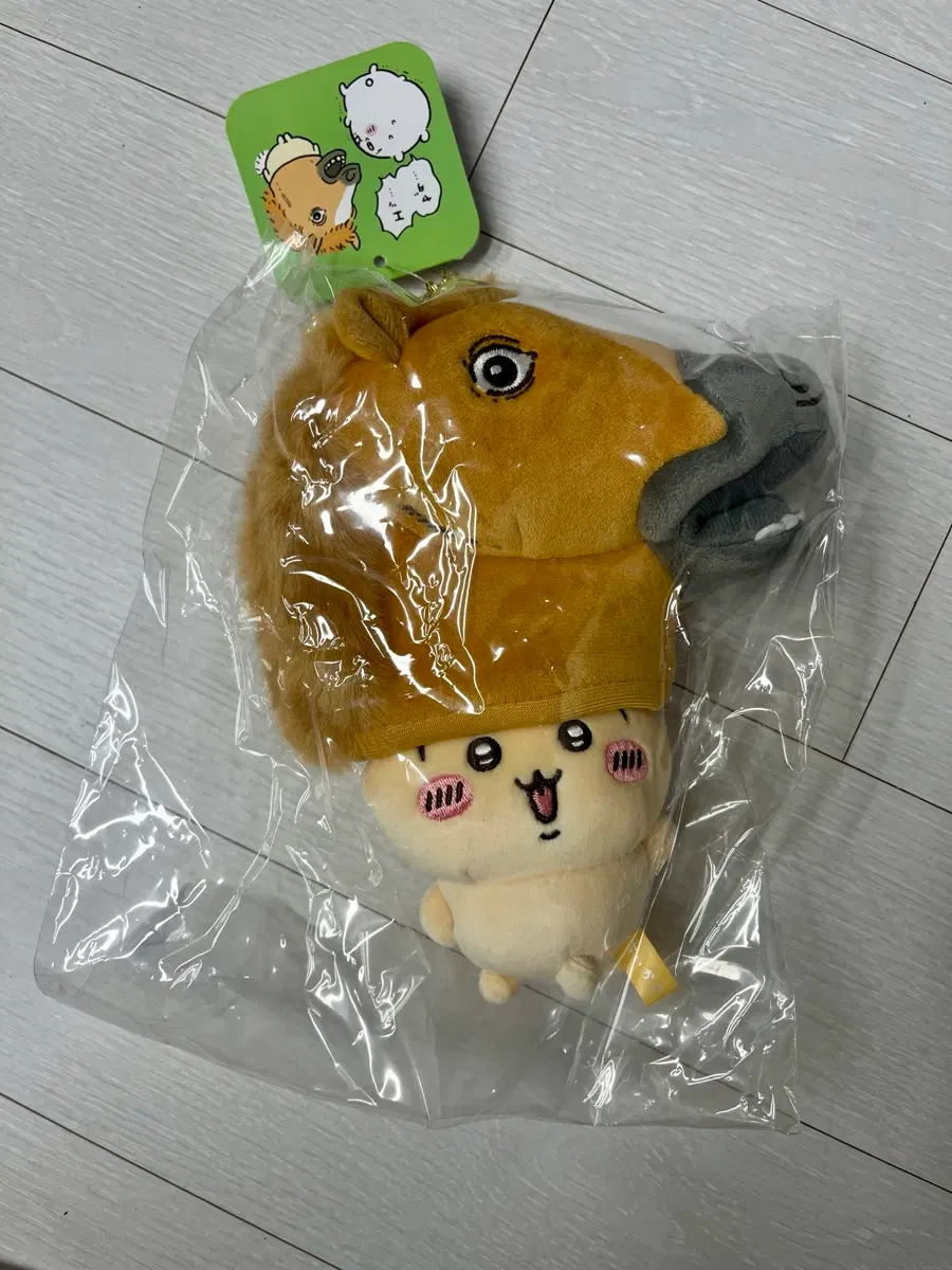 치이카와 말 탈을 쓴 우사기 마스코트