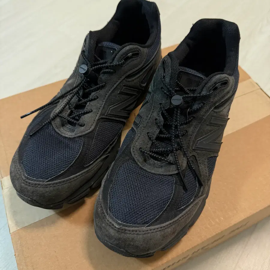뉴발란스 자운드 990v4 280