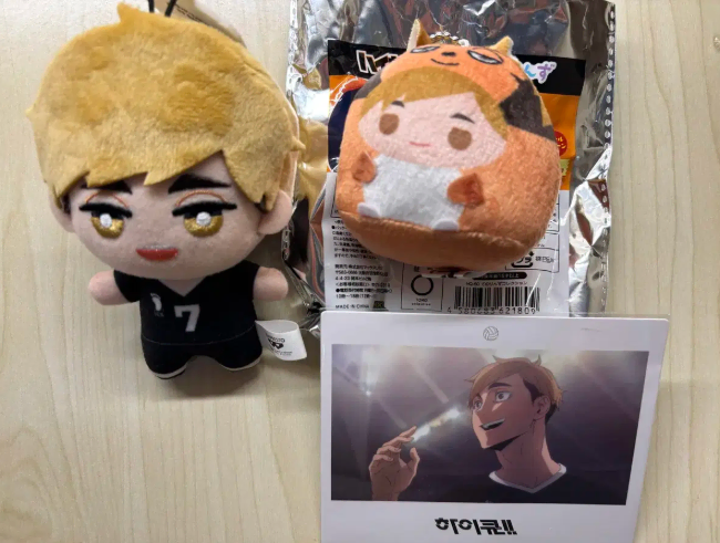 [실내전시]하이큐 미야 아츠무 산리오 누이 타피누이 강남 팝업 특전 일괄