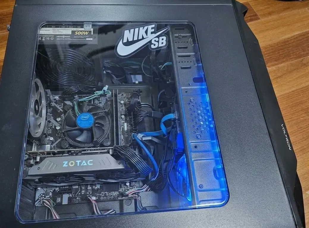 i3-8100 gtx970 16기가램 씨디롬 pc