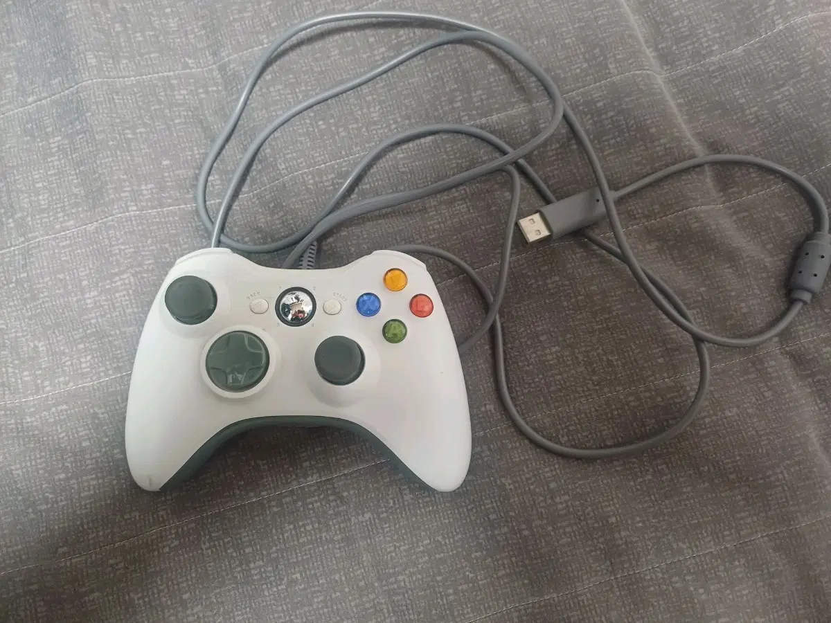XBOX360 호환 컨트롤러