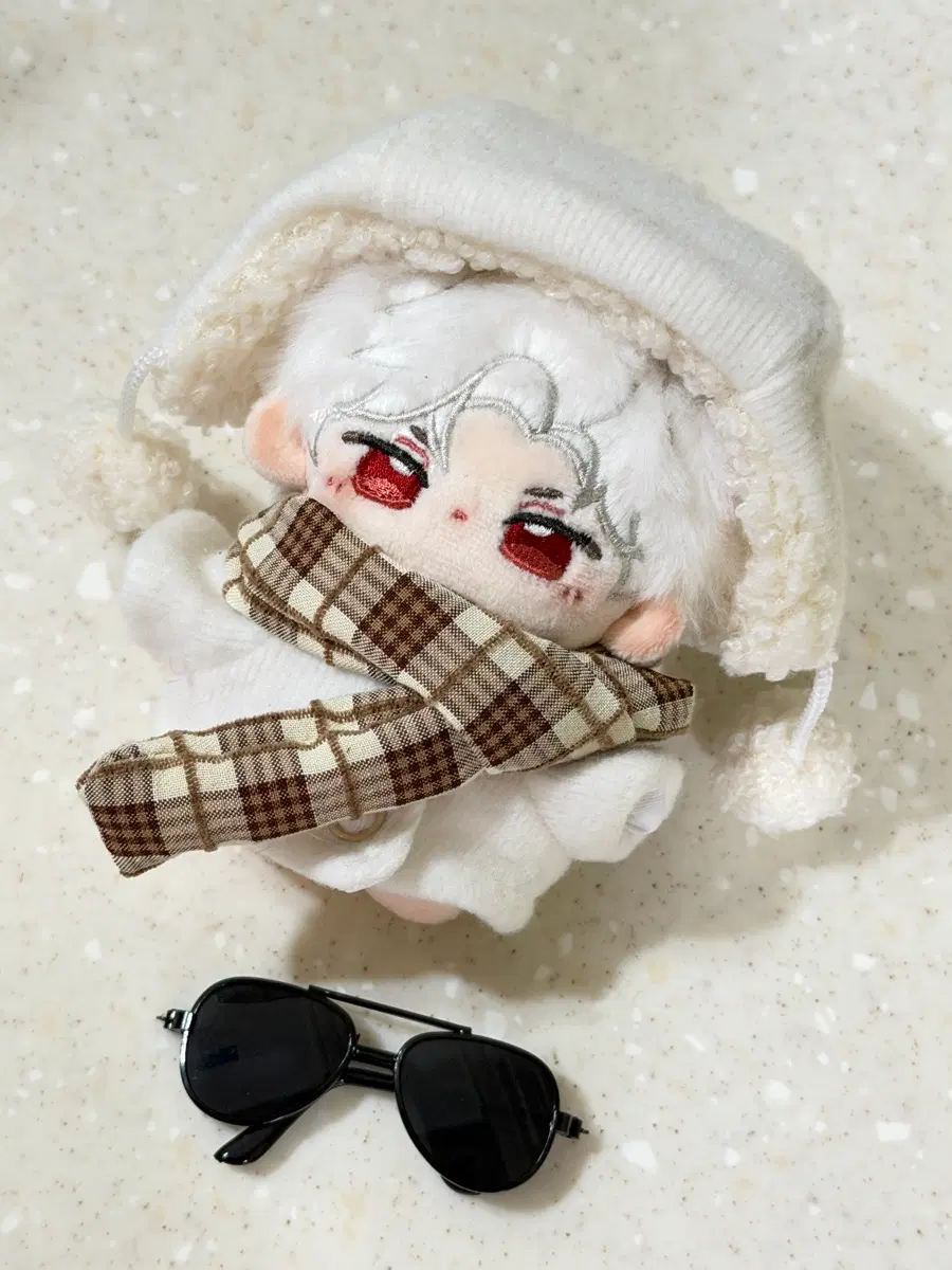 러브앤딥스페이스럽딥 진운 10cm 인형 양도