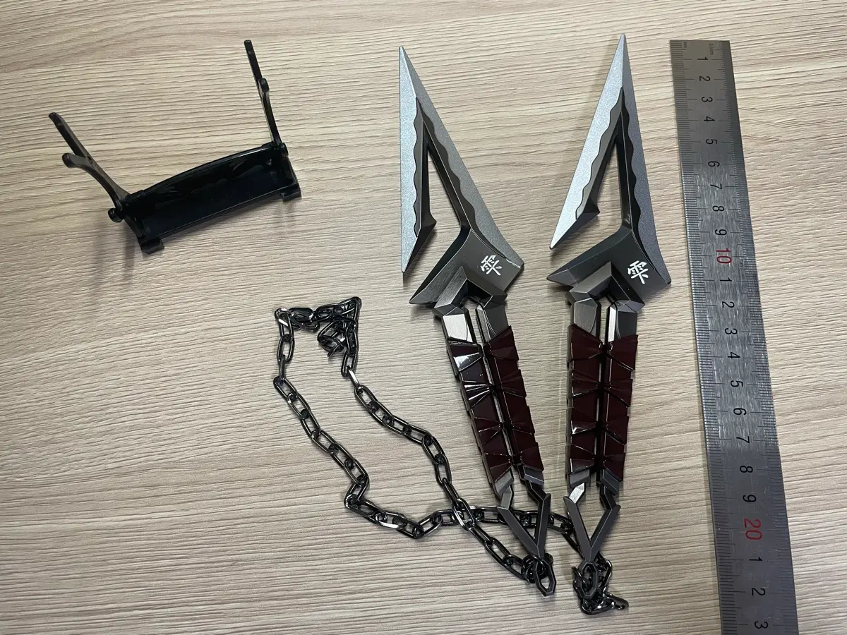 발로란트 쿠로나미 단검 카람빗 23cm