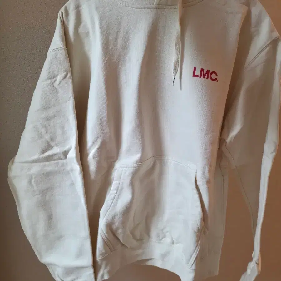 lmc 후드티 m사이즈