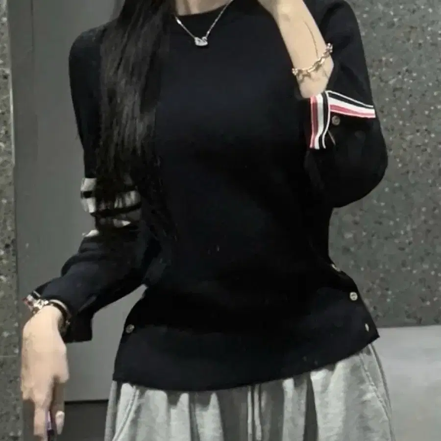 톰브라운 사선 밀라노 풀오버 스웨터 네이비 W40
