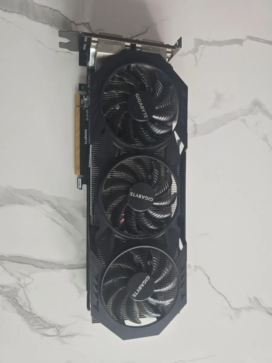 GTX 970 4GB 3팬 그래픽카드