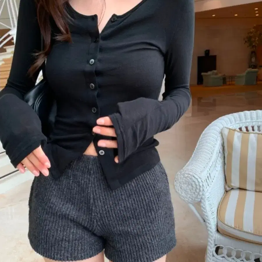 베르니마켓 텐셀 슬림 가디건 블랙