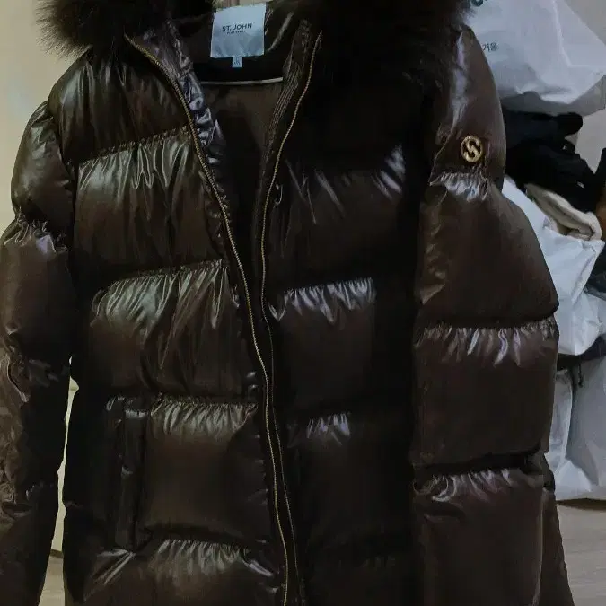 여성의류 세인트존 구스다운 경량 패딩 점퍼