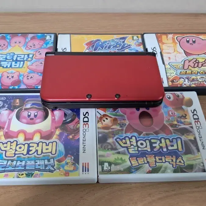 3DS XL레드(구큰다수) + 커비 곽팩 5개 일괄