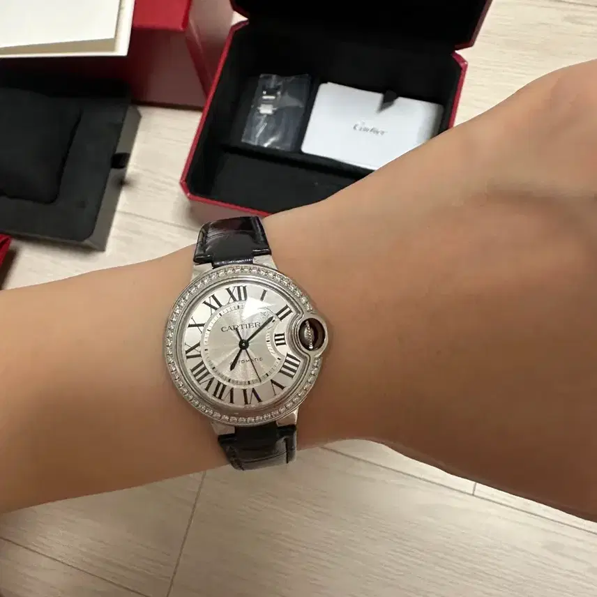 까르띠에 빌롱블루33mm(다이아베젤) 사진 5