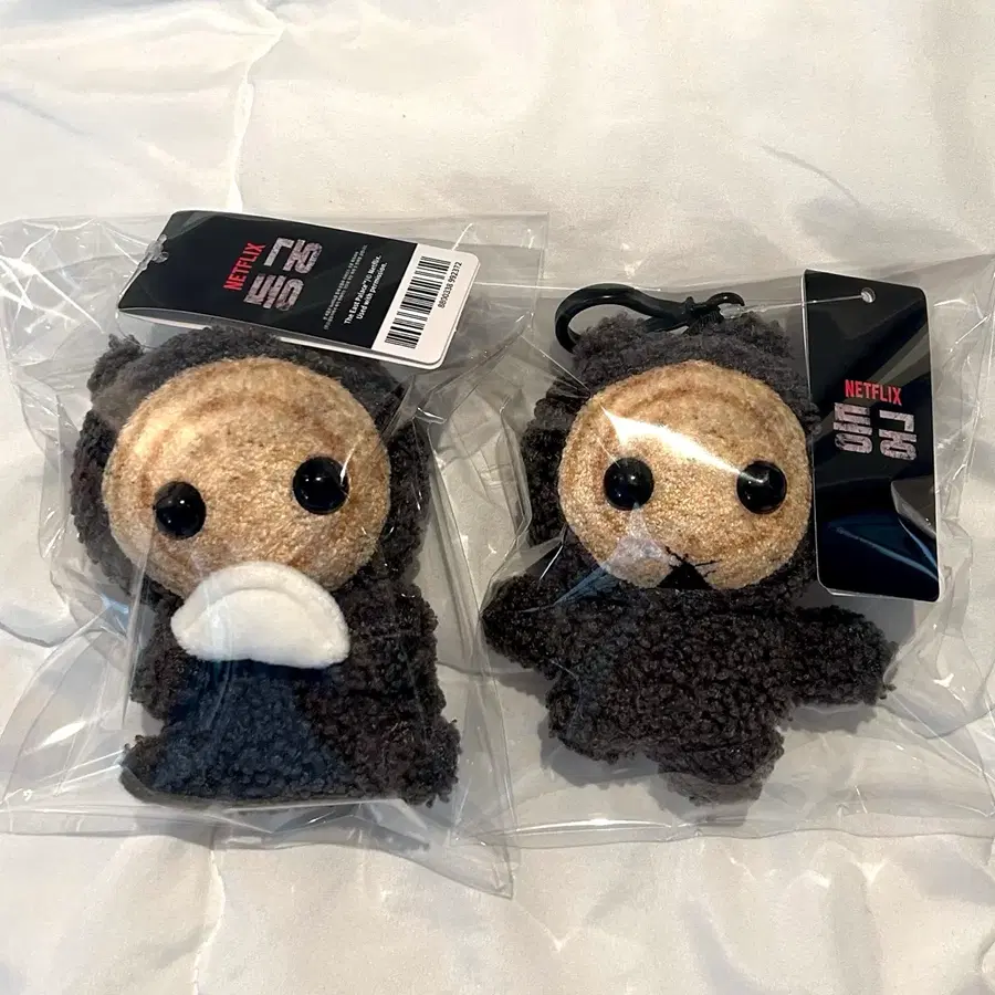 동궁 꺼먹살이 인형 키링 13cm 넷플릭스 베이직 / 떡 냠냠