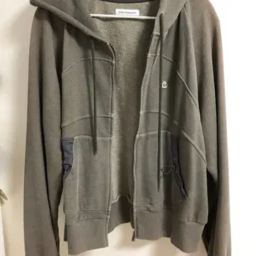 【COYSEIO】string pocket hood zip-up Coyseio SUU STRING POCKET HOOD ZIP-UP 카키 코이세이오 | 후드티