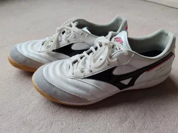 MIZUNO MORELIA 풋살화 26.5cm
