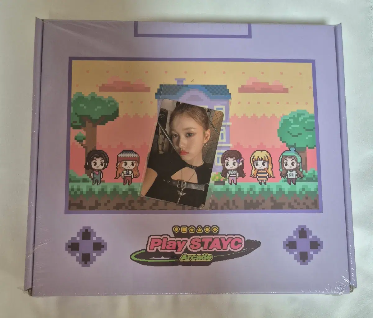 Stayc 2024 season's greetings sealed (includes Jey pre-order benefit)