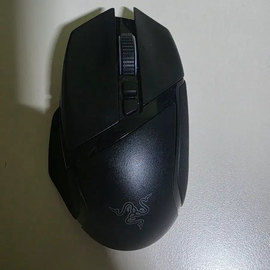 레이저 바실리스크 v3 pro 35k
