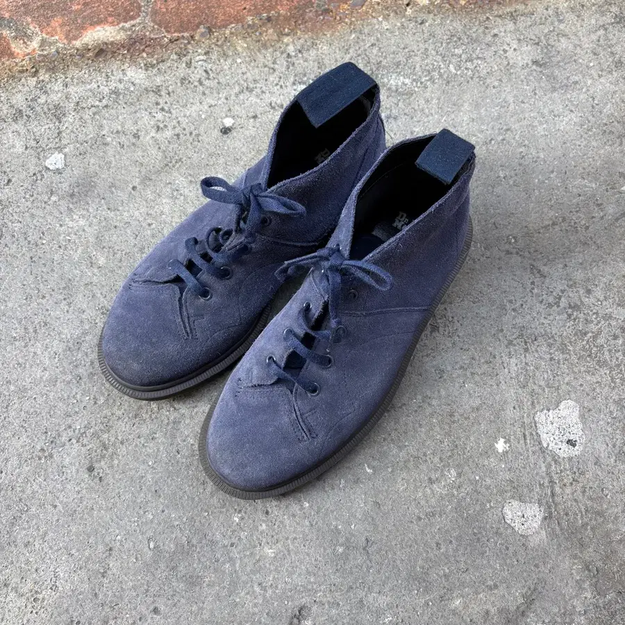 Dr. Martens 닥터마틴 처치 스웨이드 워커 (250)