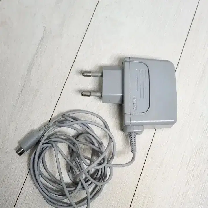닌텐도 3DS, DSi 정품충전기 판매합니다