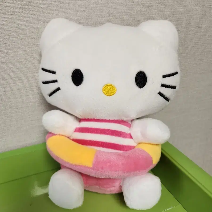 헬로우키티 중형인형