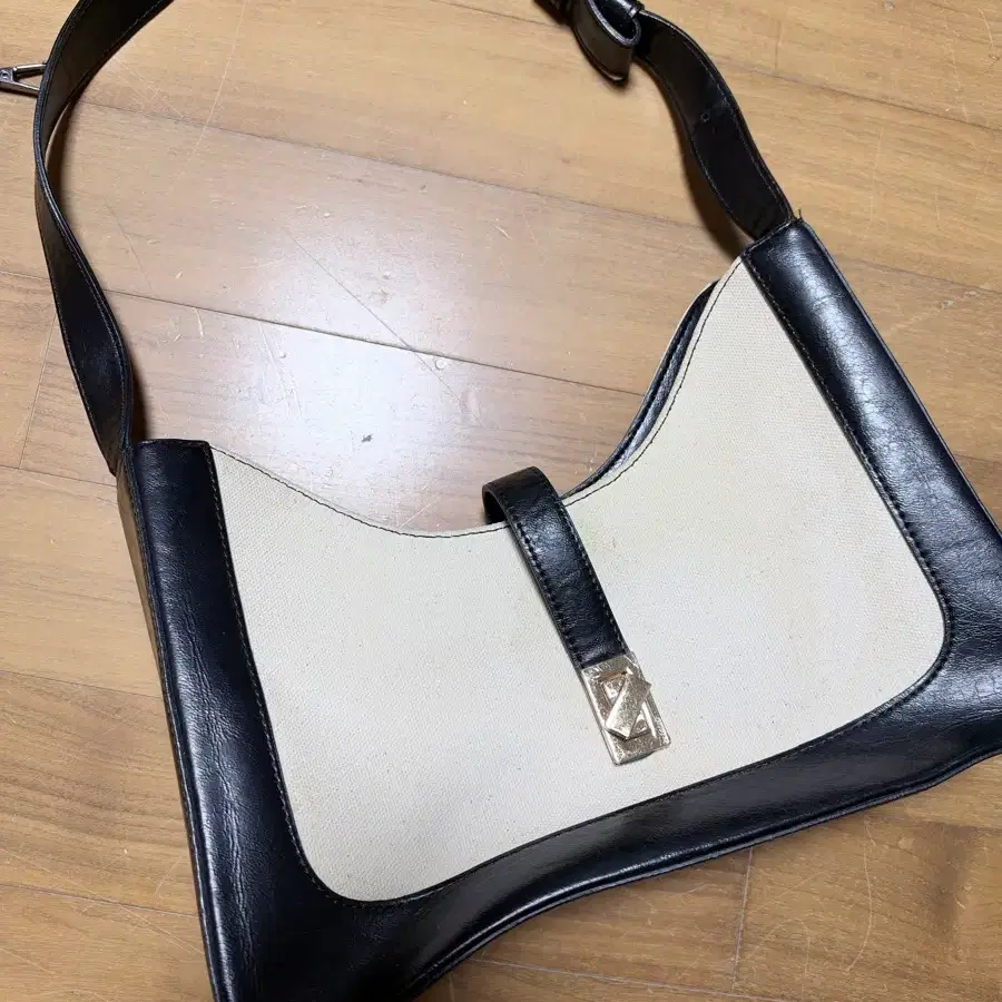 비마이무드 미들백