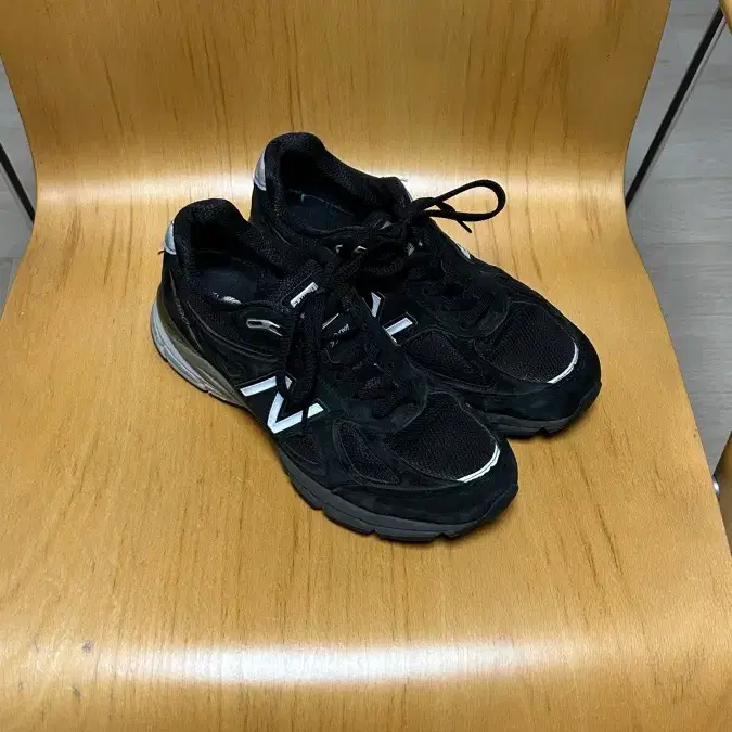 260)뉴발란스 990v4 블랙 그레이 슈즈 운동화