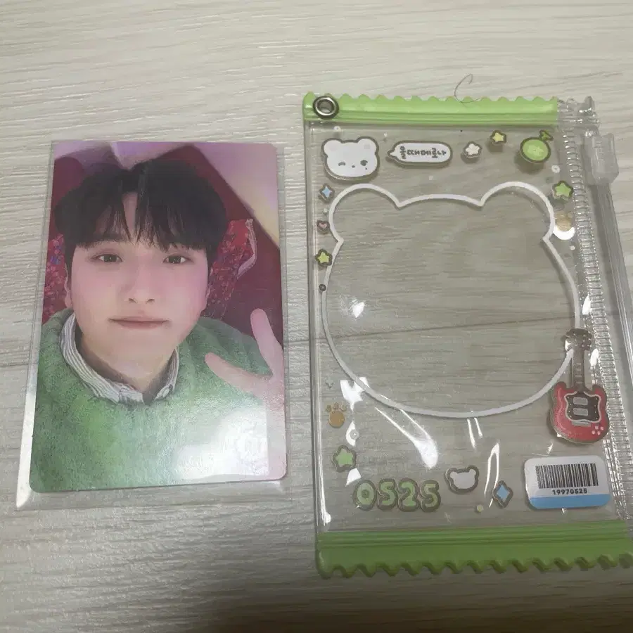 루시 신광일 포카, 바인더