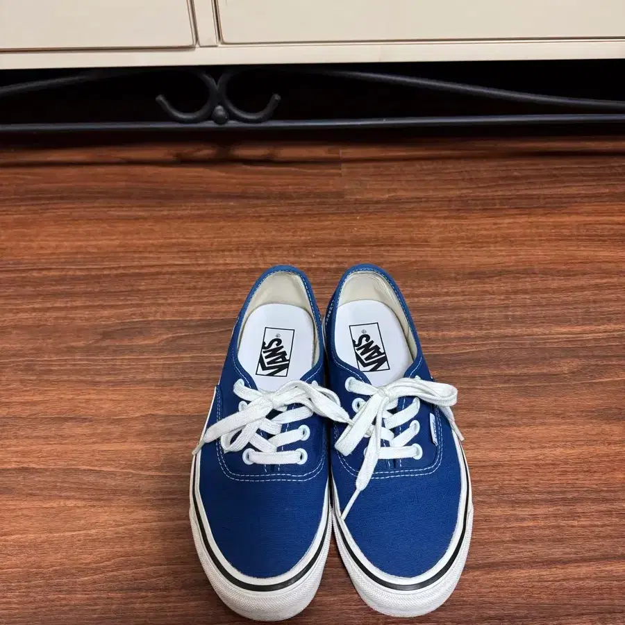 반스 어센틱 44 블루 235