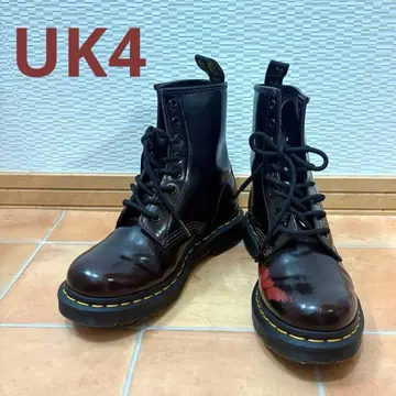[ Dr.Martens ] 1460 8홀 체리 레드 UK4