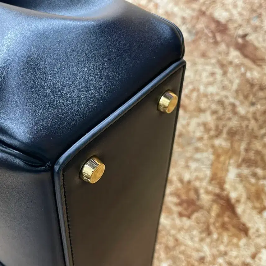 셀린느 CELINE Small 16 Bag in Satinated Calfskin 사진 8