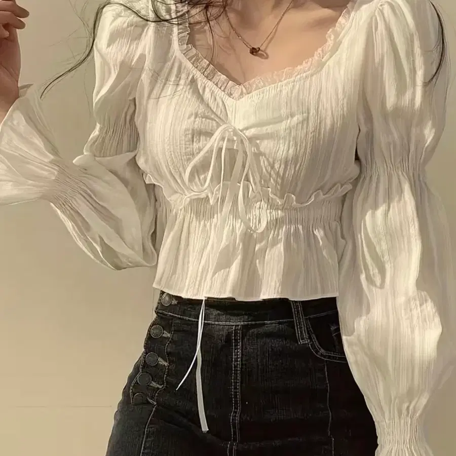 퍼프 레이스 리본 블라우스 긴팔 화이트