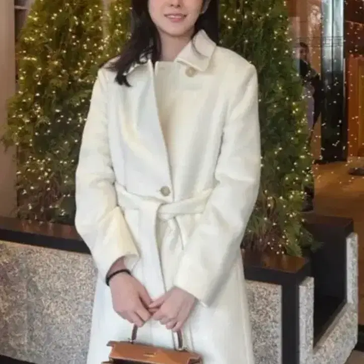 유에르 yuere 드에아 테일러드 울 스티치 코트 하트시그널 박지현